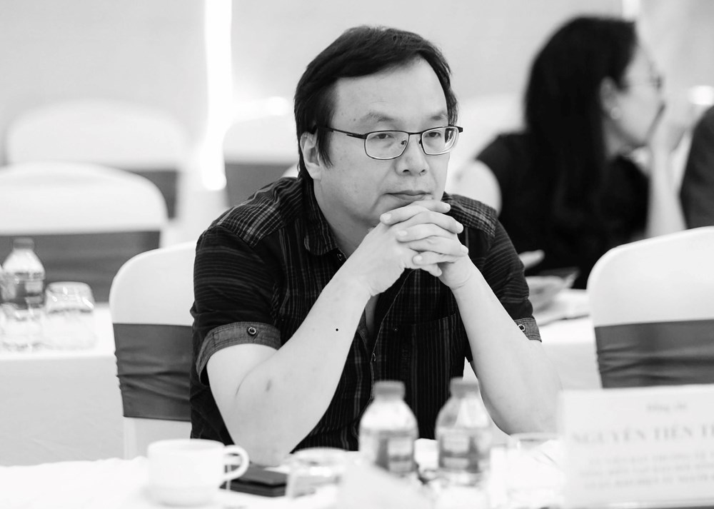 Nhà thơ nào “vượt qua” được những cuộc toạ đàm sẽ còn là nhà thơ - ảnh 4