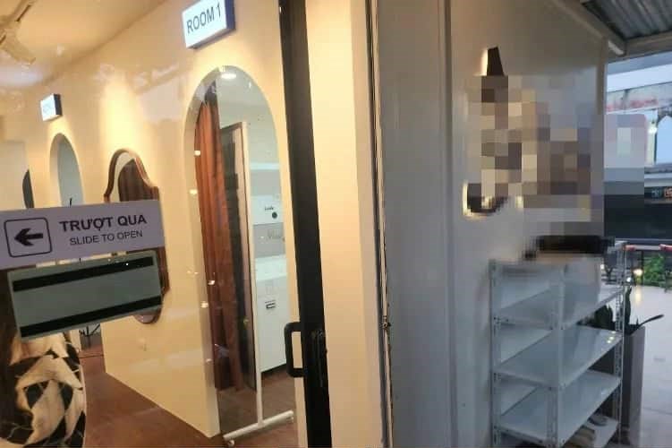 Hàng chục clip nhạy cảm của khách hàng nữ bị phát tán từ tiệm chụp ảnh ở Hà Nội - ảnh 1