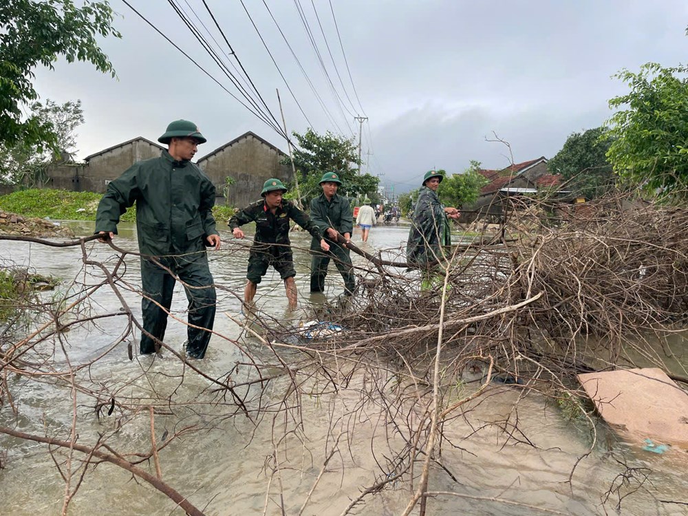 Từ chiều và đêm ngày 25.11 mưa lớn ở Trung Bộ có xu hướng giảm - ảnh 1