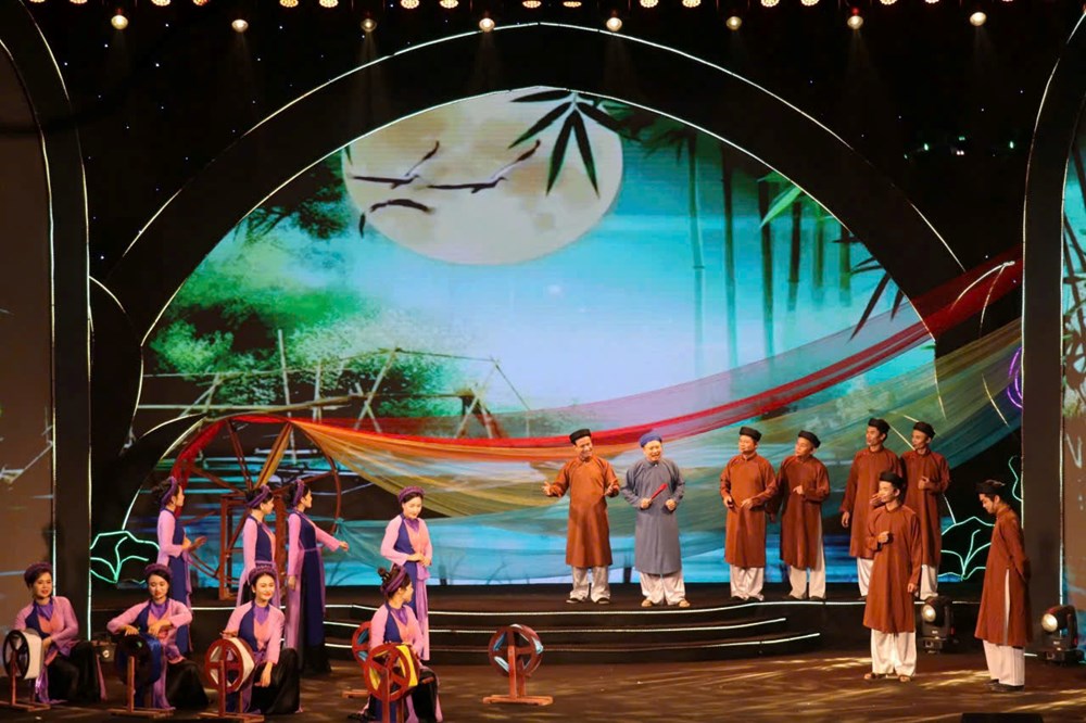 Người giữ lửa giữa miền Ví, Giặm - ảnh 1