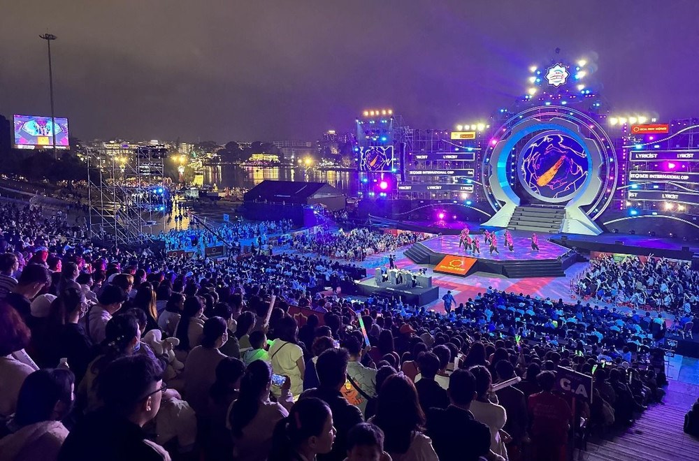 “Cơn sốt” âm nhạc nội địa: Cộng hưởng di sản và du lịch - ảnh 1