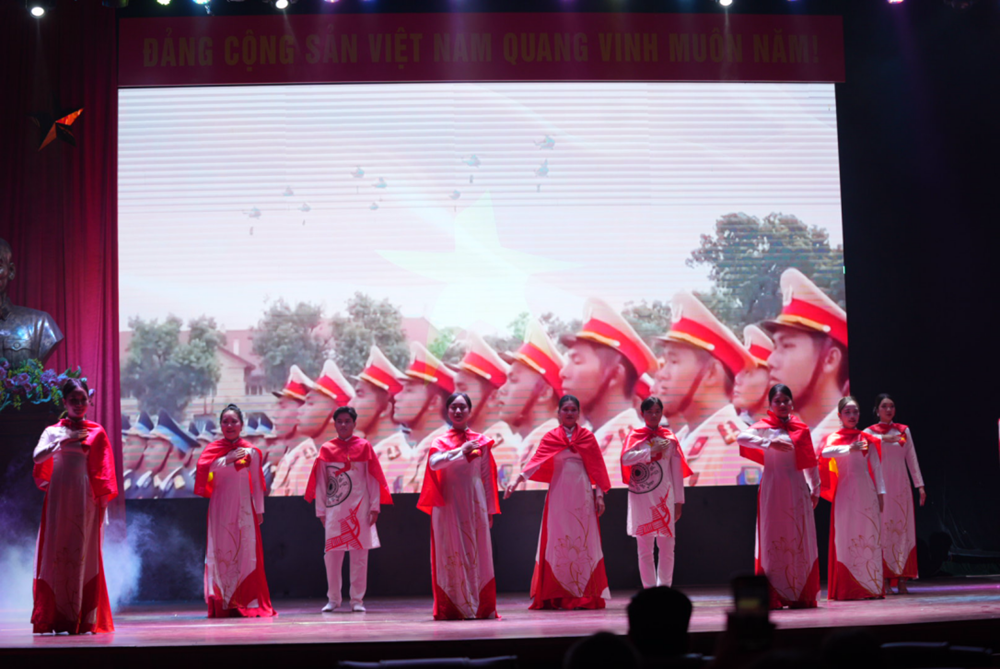 Hành trình âm nhạc khắc họa hào khí dân tộc - ảnh 4