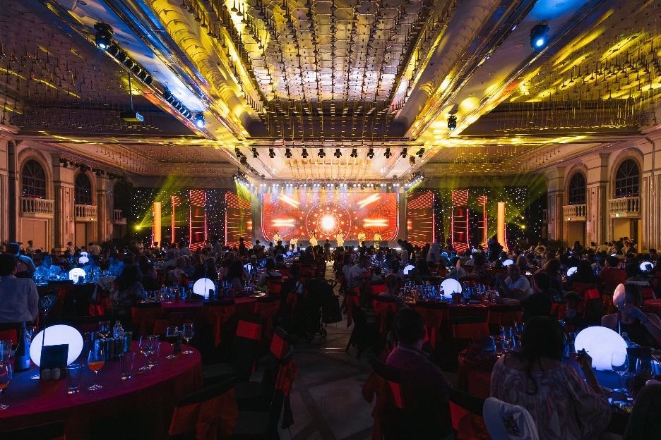 “Trung tâm countdown họ Vin” vững vàng vị thế điểm đến quốc dân - ảnh 13