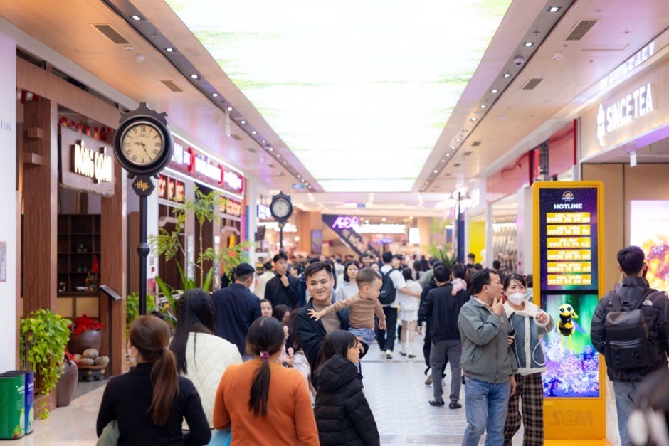 “Trung tâm countdown họ Vin” vững vàng vị thế điểm đến quốc dân - ảnh 6