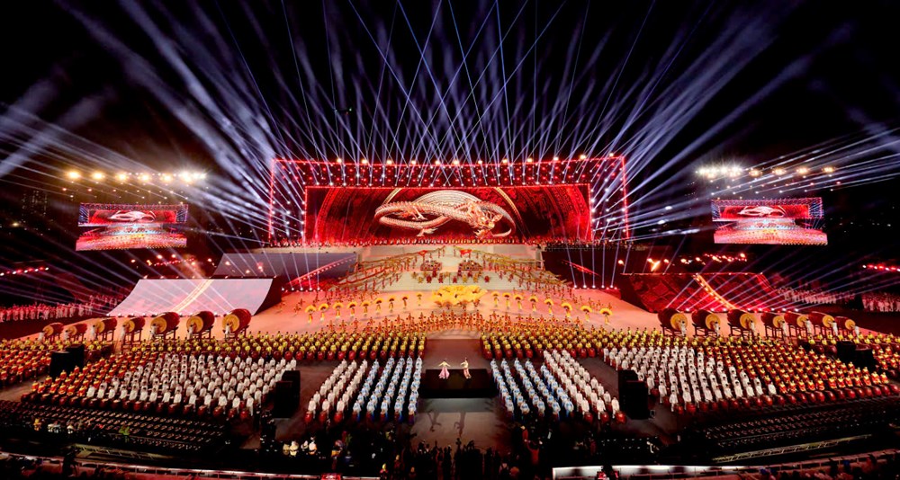 Từ Phú Quốc, Đà Nẵng, Sun Group mang cả bầu trời pháo hoa đỉnh cao ra Thủ đô - ảnh 3