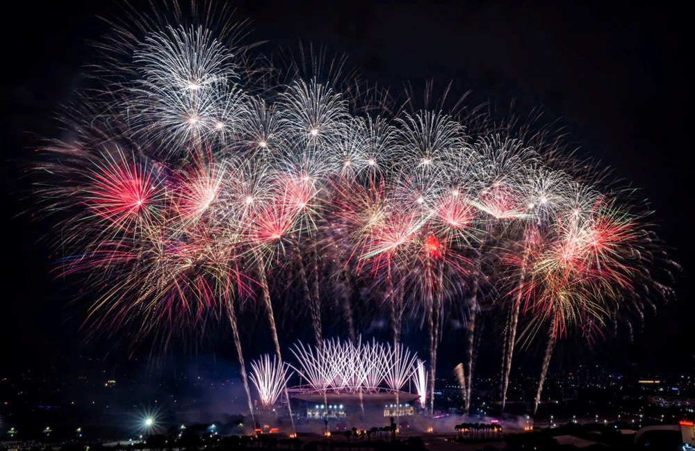 Từ Phú Quốc, Đà Nẵng, Sun Group mang cả bầu trời pháo hoa đỉnh cao ra Thủ đô - ảnh 13