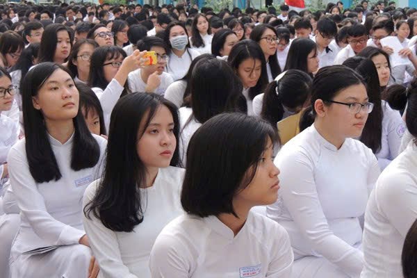 Học phí đại học năm học 2026-2027: Một số trường dự kiến tăng  - ảnh 1