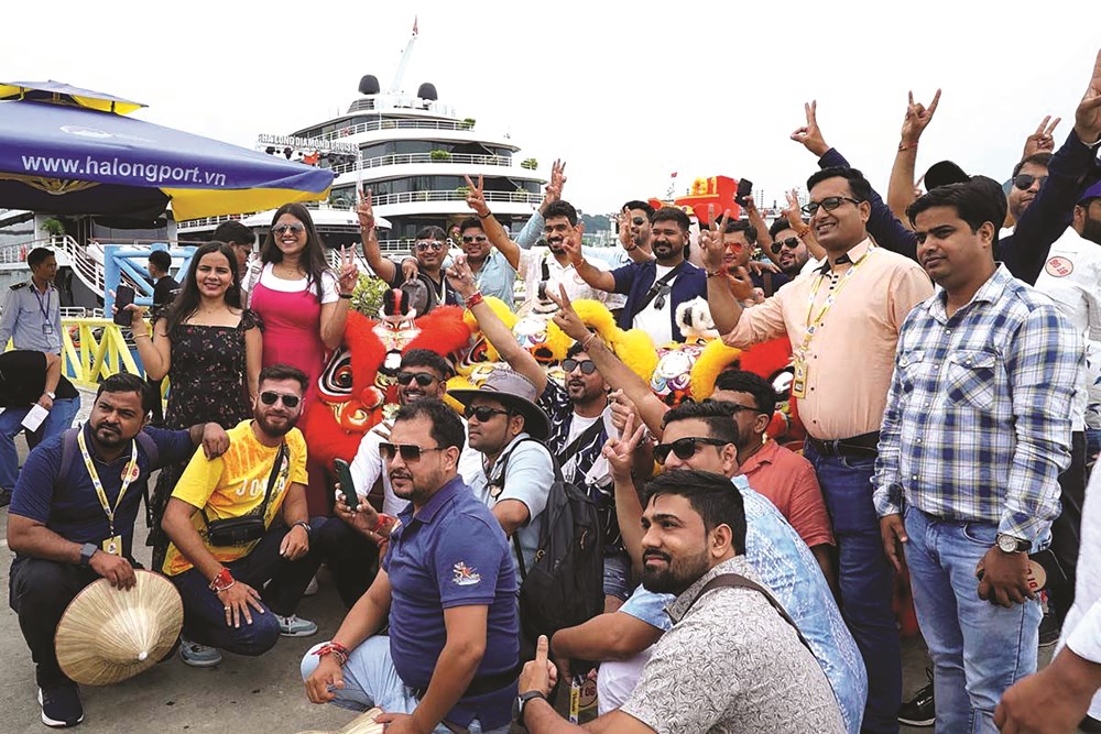 Cánh cửa mùa Xuân mở ra thị trường 2,2 tỉ dân - ảnh 1