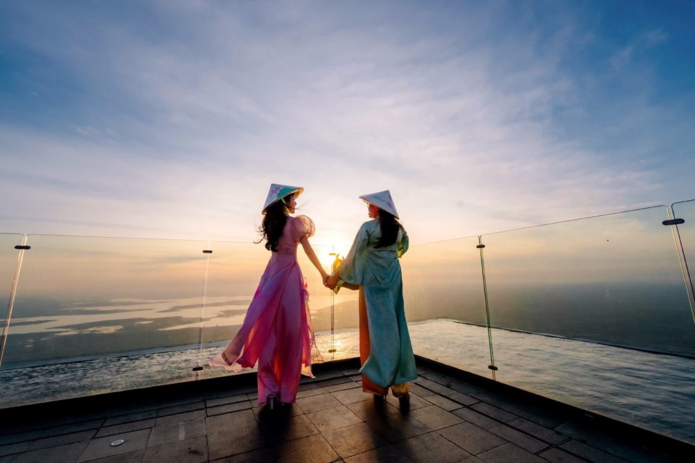 Gần 157.000 lượt khách đi cáp treo lên núi Bà Đen trong ngày Khai mạc Hội xuân  - ảnh 12