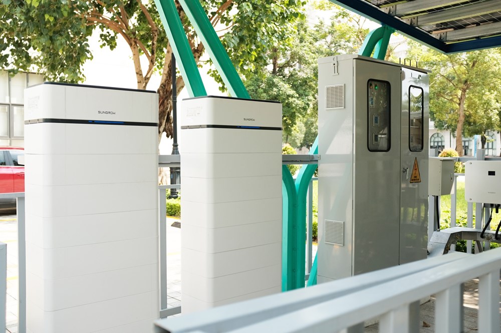 Startup từ phòng lab VinUni phát triển “bộ não” điều phối mạng lưới sạc xe điện - ảnh 4