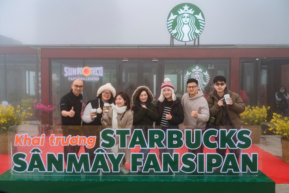 Khai trương cửa hàng Starbucks Fansipan đạt kỷ lục cao nhất châu Á  - ảnh 6
