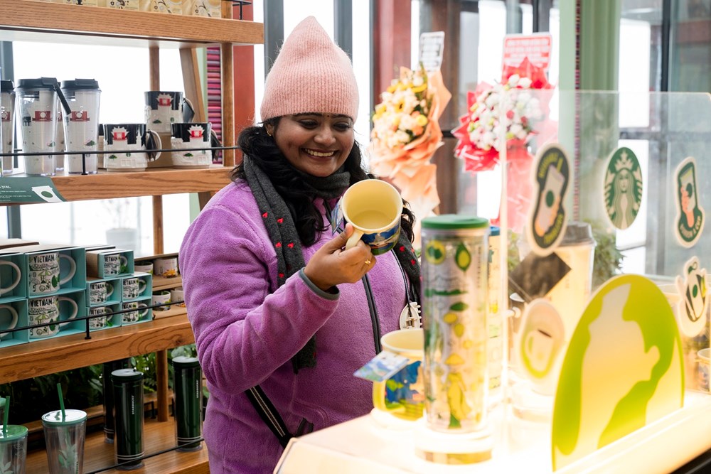 Khai trương cửa hàng Starbucks Fansipan đạt kỷ lục cao nhất châu Á  - ảnh 3