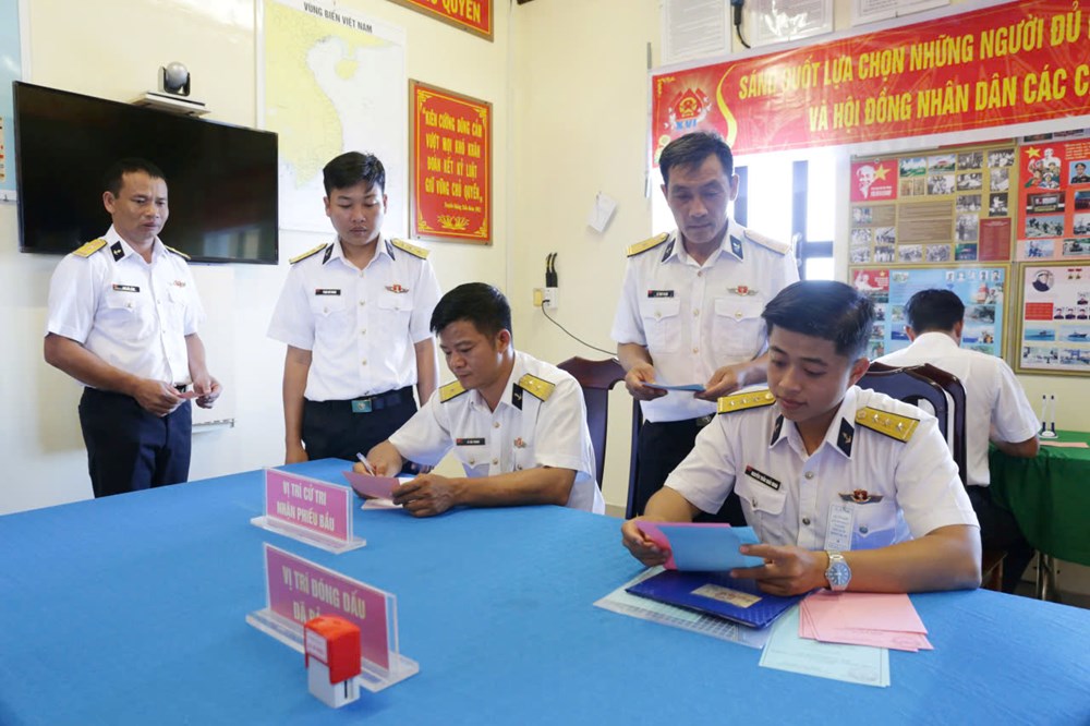 Quyền công dân cất lên từ nơi đầu sóng - ảnh 6