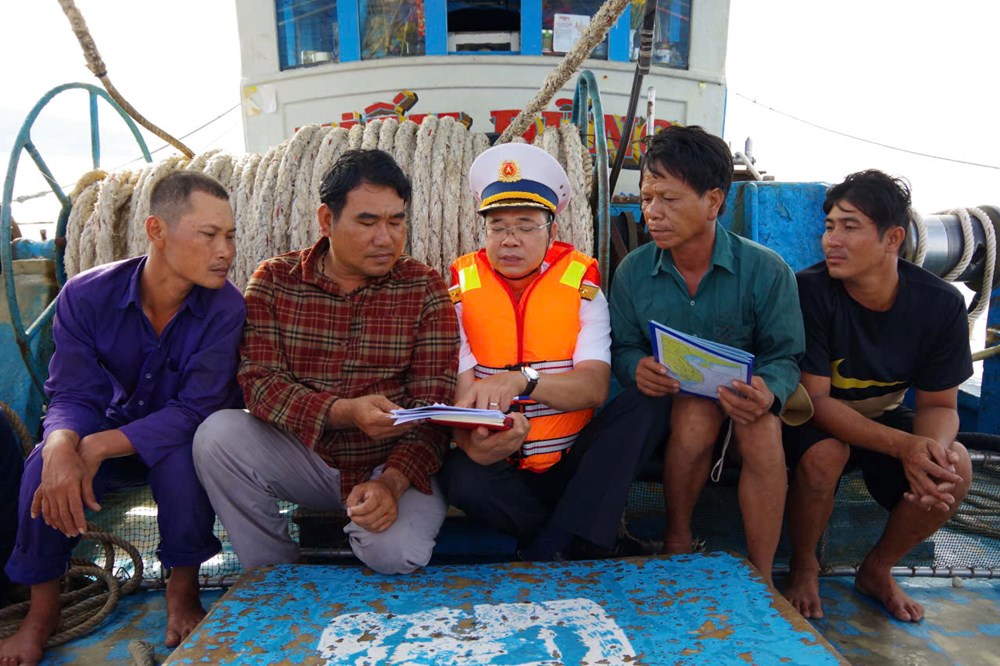 Quyền công dân cất lên từ nơi đầu sóng - ảnh 11