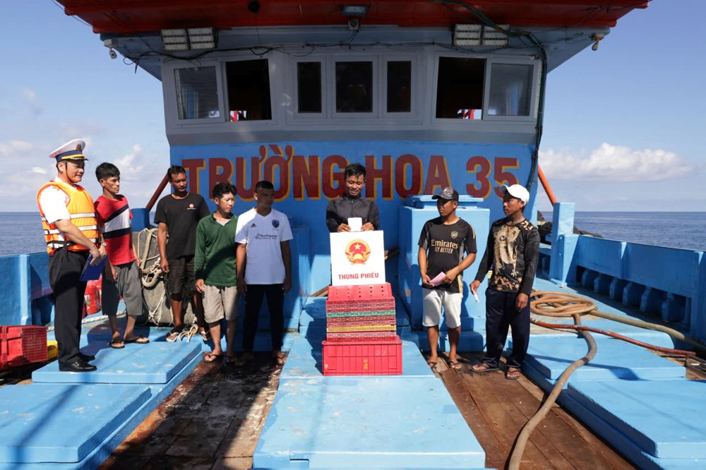 Quyền công dân cất lên từ nơi đầu sóng - ảnh 12