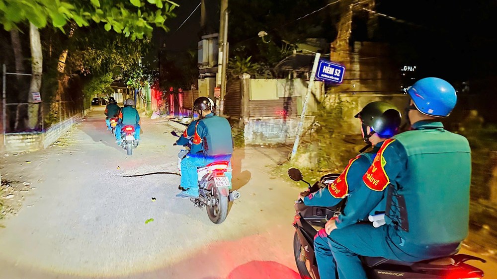 Chiến binh “sao vuông” thâu đêm cứu hỏa - ảnh 2