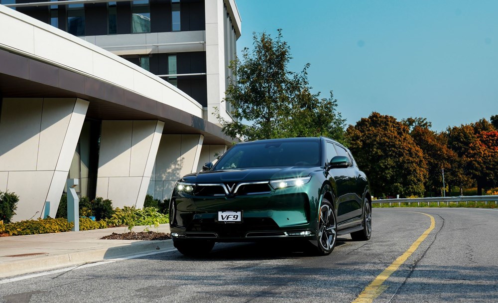 Từ tình huống khẩn cấp trên cao tốc, chủ xe thêm niềm tin lựa chọn VinFast VF 9 là đúng - ảnh 1