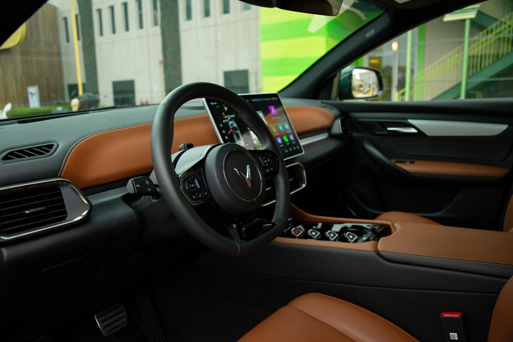 Từ tình huống khẩn cấp trên cao tốc, chủ xe thêm niềm tin lựa chọn VinFast VF 9 là đúng - ảnh 2