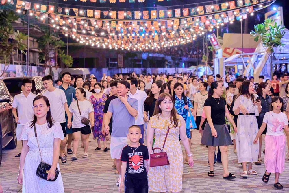 Điểm danh những điểm đến hot nhất trong 2 kỳ nghỉ lễ kéo dài 7 ngày - ảnh 6