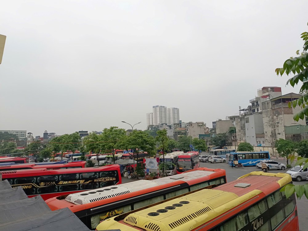 Hà Nội đảm bảo đủ phương tiện vận chuyển hành khách dịp nghỉ Lễ 30.4 và 1.5 - ảnh 1