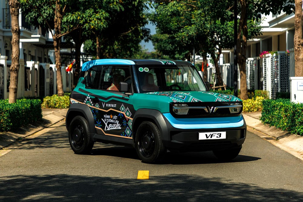Lướt cao tốc, leo đèo, chủ xe VinFast VF 3 tự tin “cân” mọi địa hình - ảnh 1