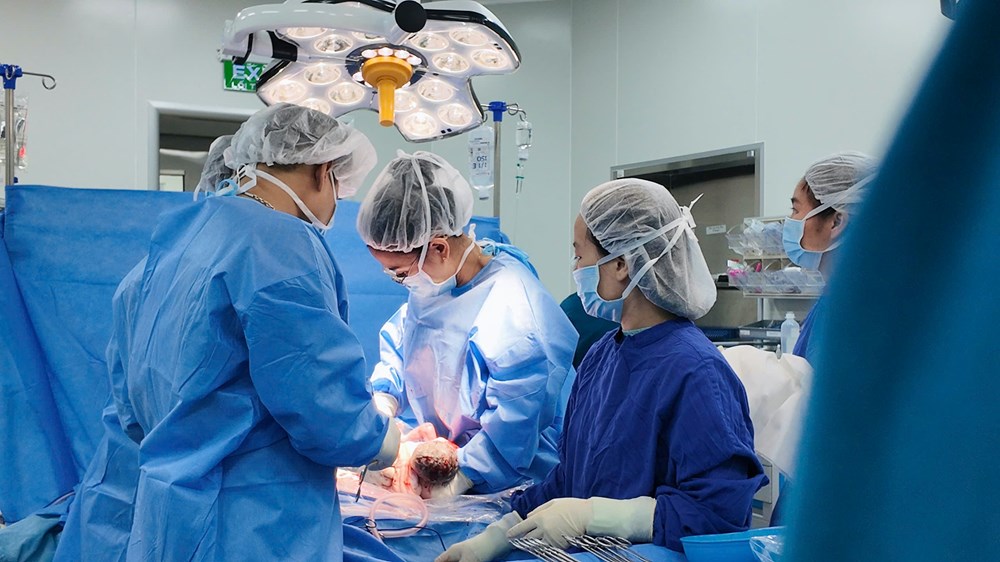 Gần 50 ngày Vinmec Smart City giữ thai cho sản phụ IVF giữa “vòng vây” biến chứng - ảnh 2