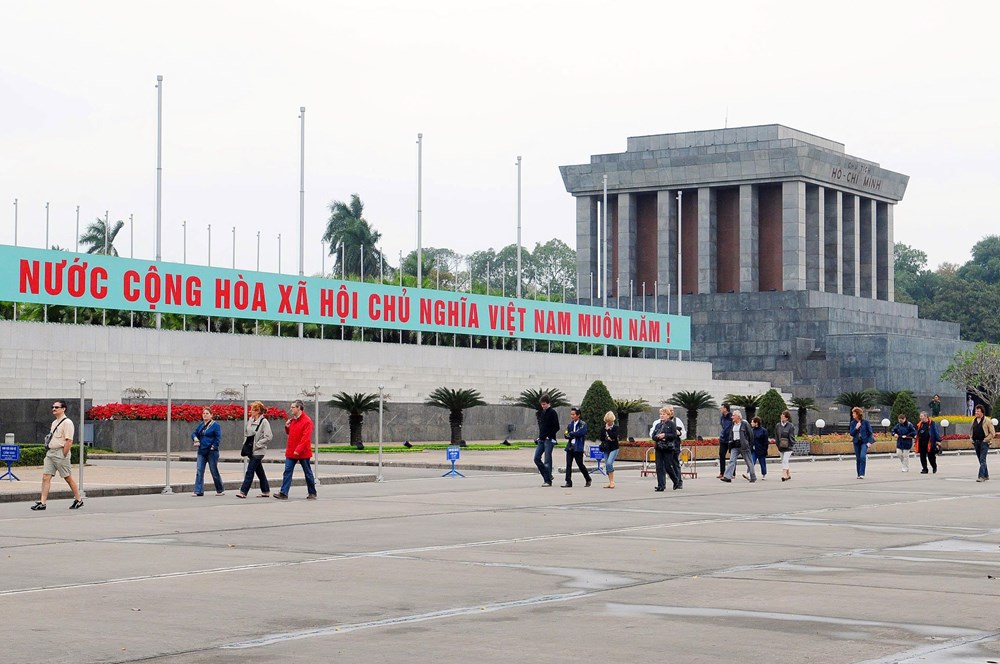 Ngày ngày dòng người đi trong thương nhớ - ảnh 6