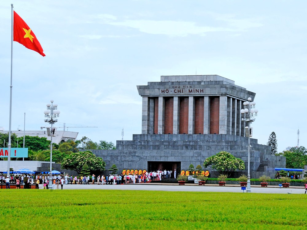 Ngày ngày dòng người đi trong thương nhớ - ảnh 7