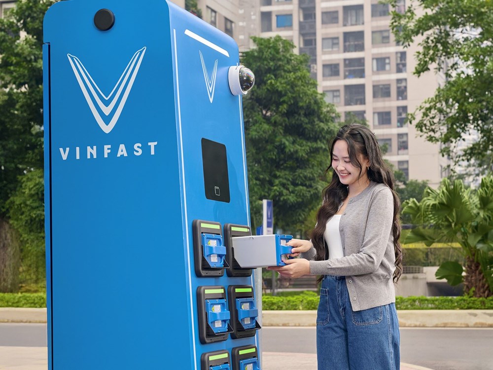 Không cần bằng lái, đổi pin tiện lợi: VinFast Evo Lite trở thành “chân ái” của cư dân phố cổ - ảnh 2