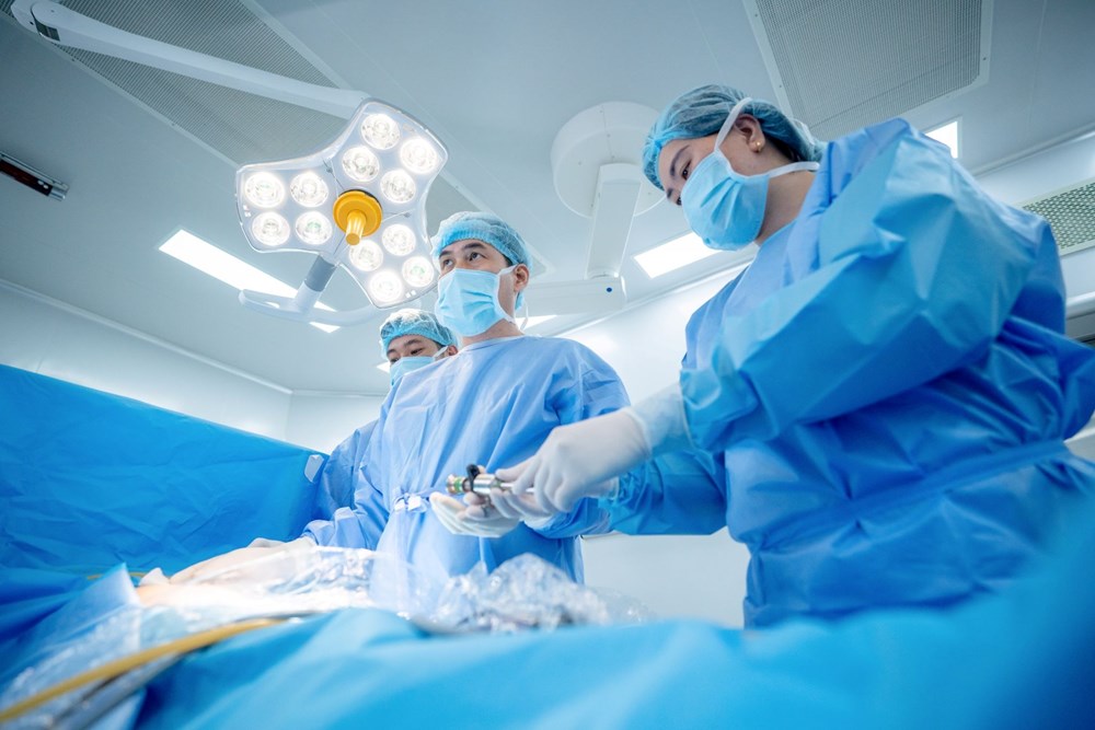 Phẫu thuật cấp cứu, bảo tồn lá lách cho nữ du khách Hàn Quốc bị tai nạn đa chấn thương ở Hạ Long - ảnh 2