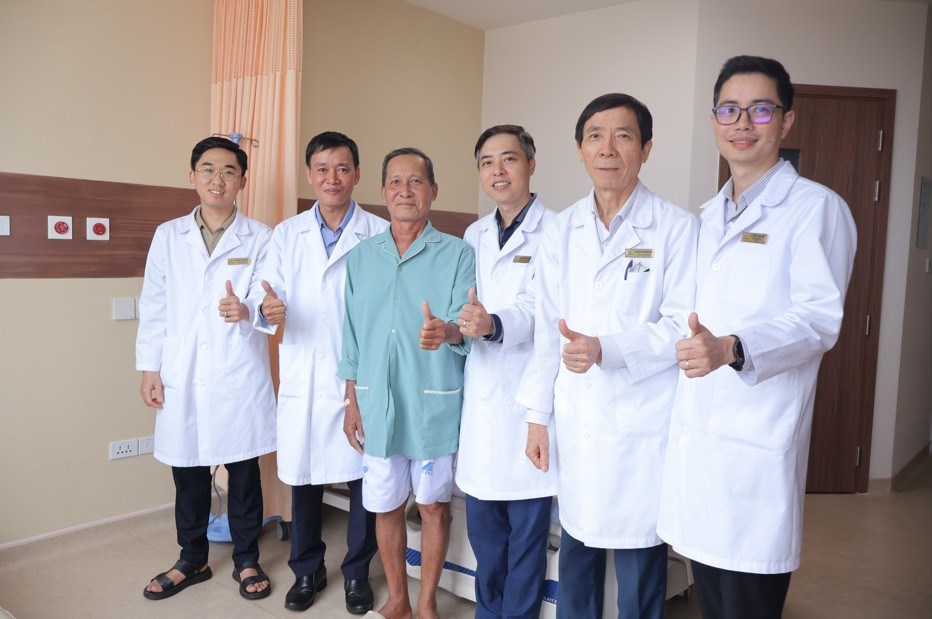 Bị ung thư xâm lấn, bệnh nhân 61 tuổi thoát cửa tử nhờ chiến lược điều trị khác thường  - ảnh 2