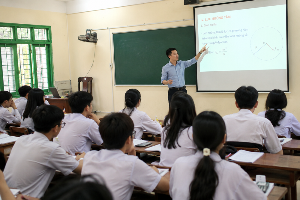Có điểm sàn các ngành sư phạm, sức khỏe, pháp luật: Thí sinh điều chỉnh nguyện vọng thế nào? - ảnh 1
