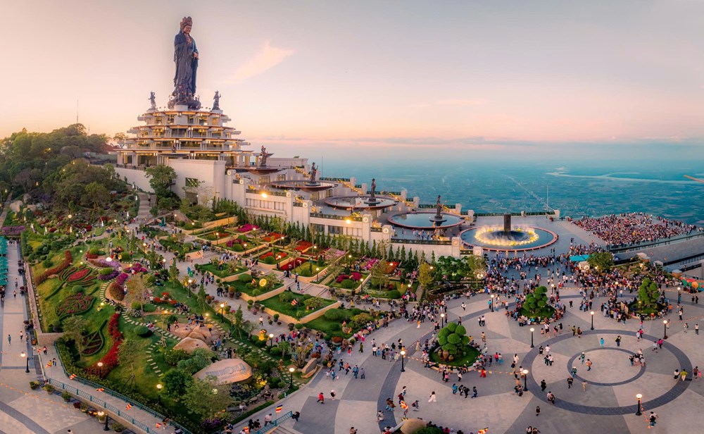 Triển lãm gốm tâm linh quy mô lớn tại núi Bà Đen chính thức khai mạc vào ngày 8.8 - ảnh 7