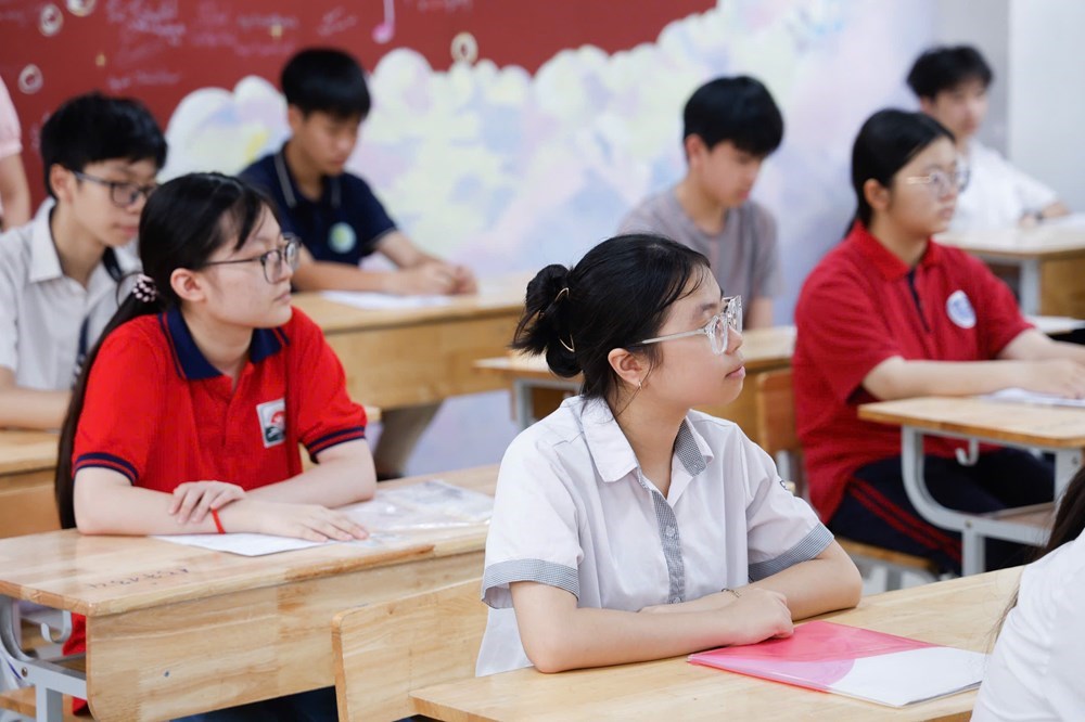 Đề xuất thi lớp 10 hai môn: Phụ huynh mừng bớt học thêm, học sinh lo mất lợi thế - ảnh 1