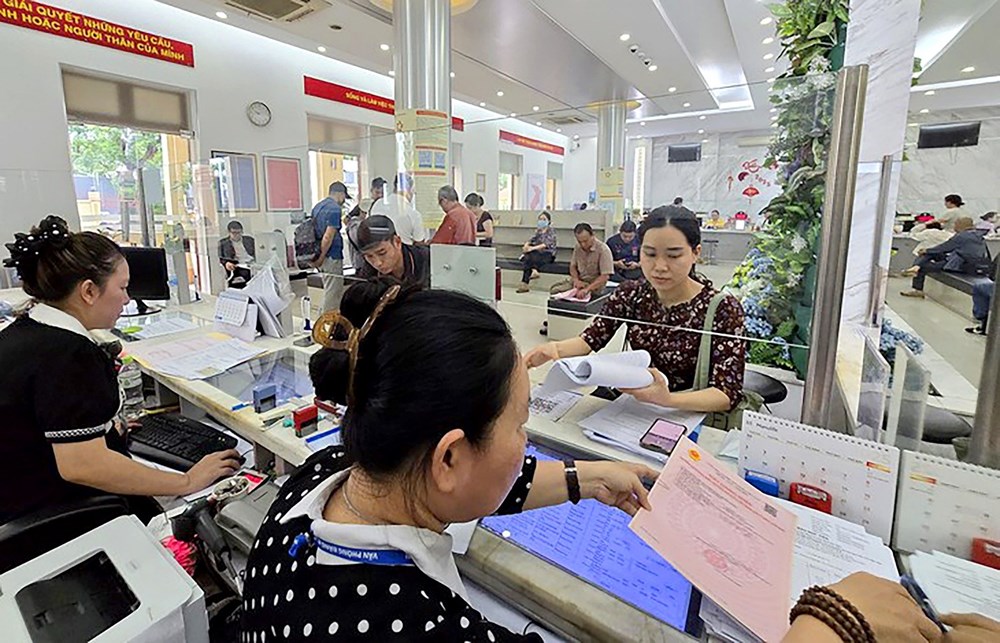 Hàng xóm không ký giáp ranh, hồ sơ sổ hồng không thể cứ thế nằm chờ - ảnh 1