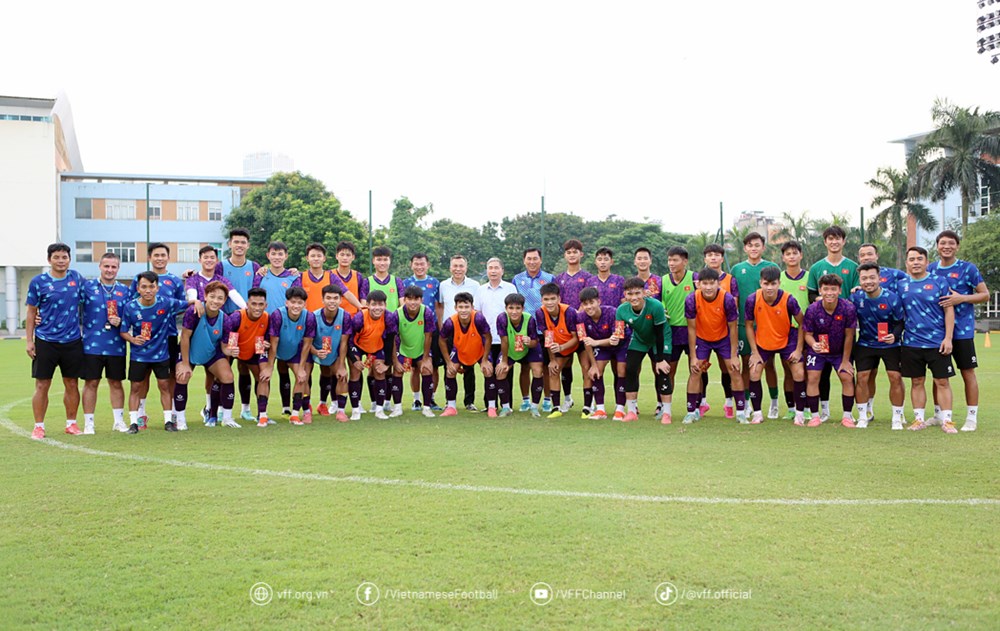 Đội tuyển Bóng đá quốc gia và đội tuyển U20 quốc gia tích cực tập luyện trong ngày Quốc khánh - ảnh 2
