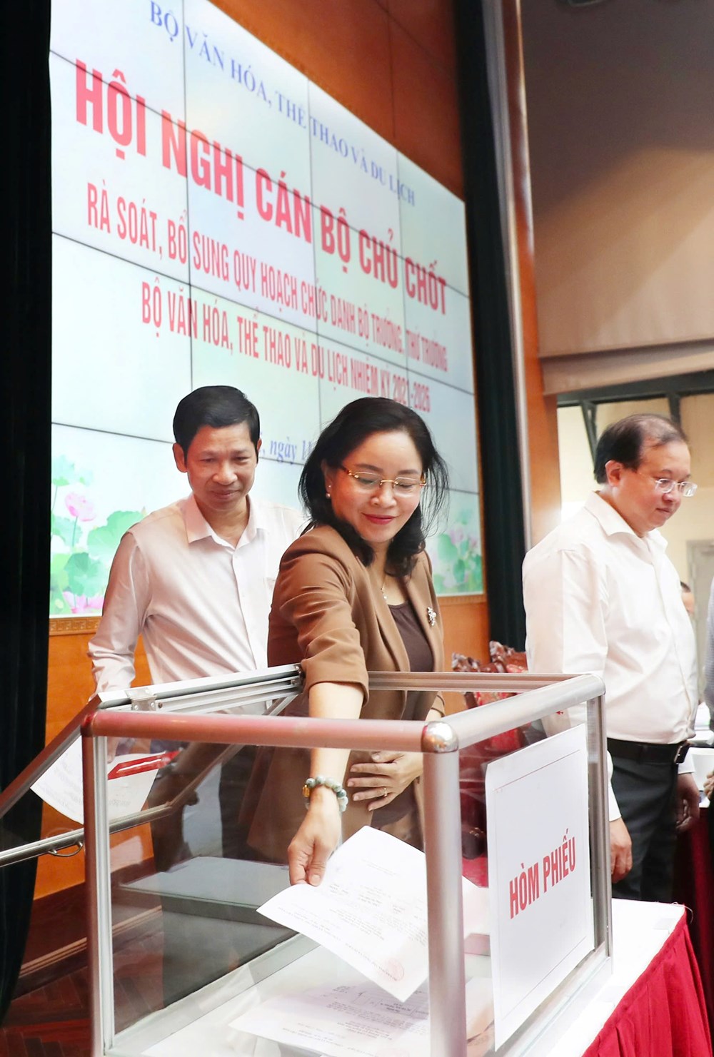 Hội nghị rà soát, bổ sung quy hoạch chức danh Bộ trưởng, Thứ trưởng nhiệm kỳ 2021 - 2026 - ảnh 4