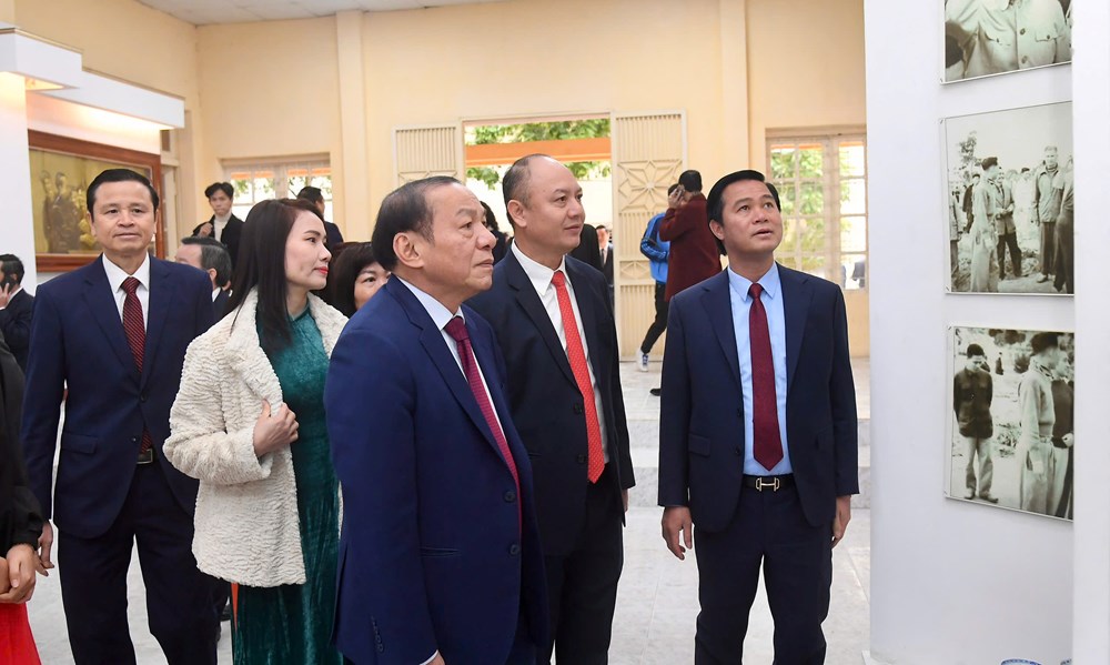 Trường Đại học TDTT Bắc Ninh kỷ niệm 65 năm thành lập và đón nhận Bằng khen của Thủ tướng Chính phủ - ảnh 2