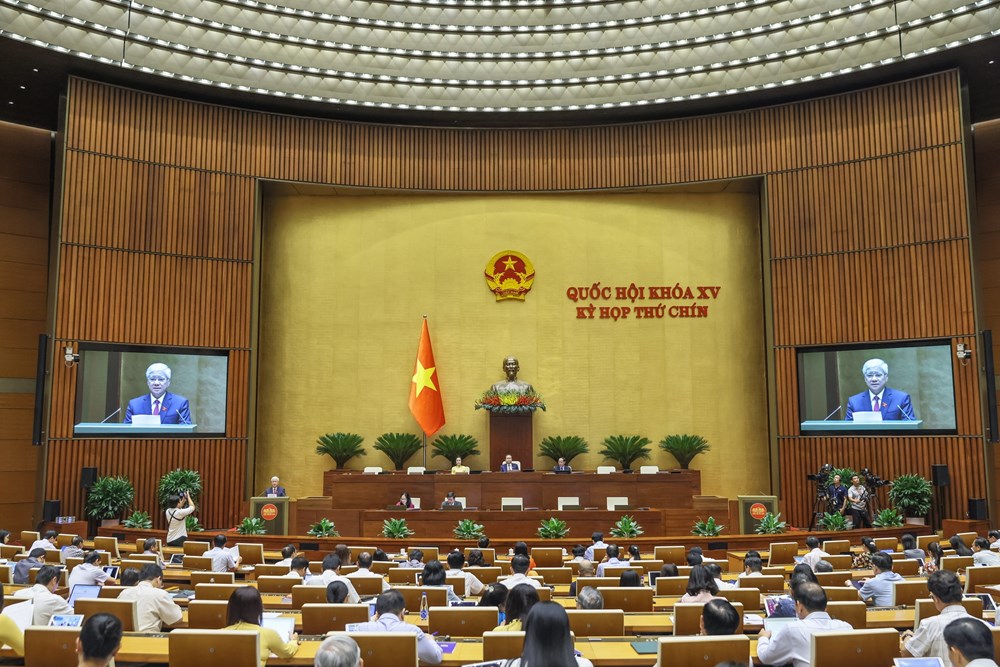 Quốc hội thông qua Nghị quyết về việc rút ngắn nhiệm kỳ khóa XV, ấn định ngày bầu cử khóa mới - ảnh 1