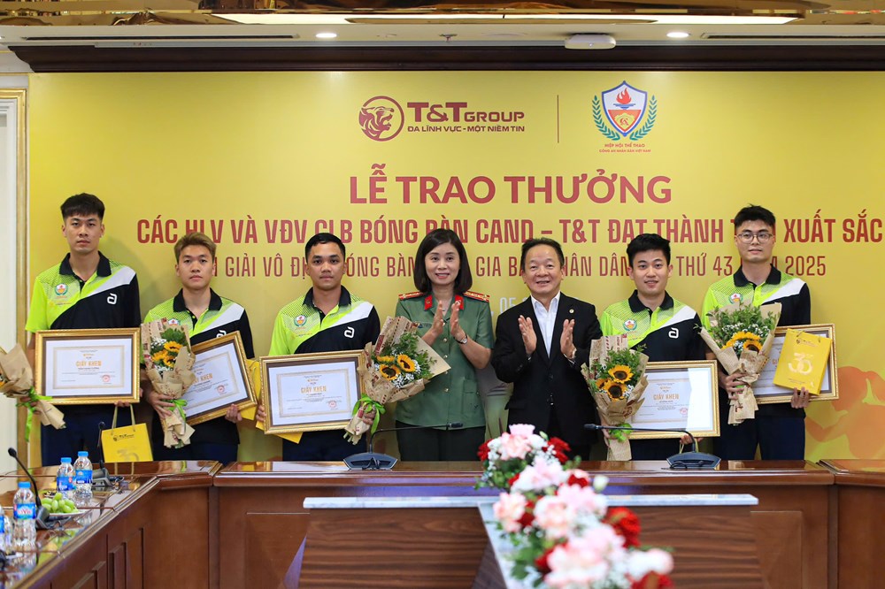 T&T Group trao thưởng hơn 1,2 tỉ đồng cho CLB Bóng bàn CAND-T&T - ảnh 1