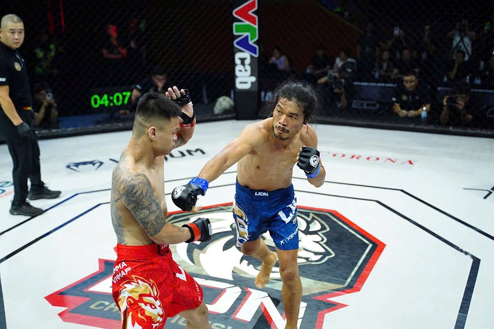 Lê Văn Tuần giành đai vô địch hạng cân 56kg tại LION Championship 23 - ảnh 2