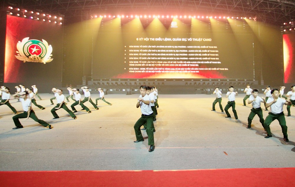 Khai mạc Đại hội khỏe “Vì an ninh Tổ quốc” và Hội thi điều lệnh, quân sự, võ thuật CAND - ảnh 2