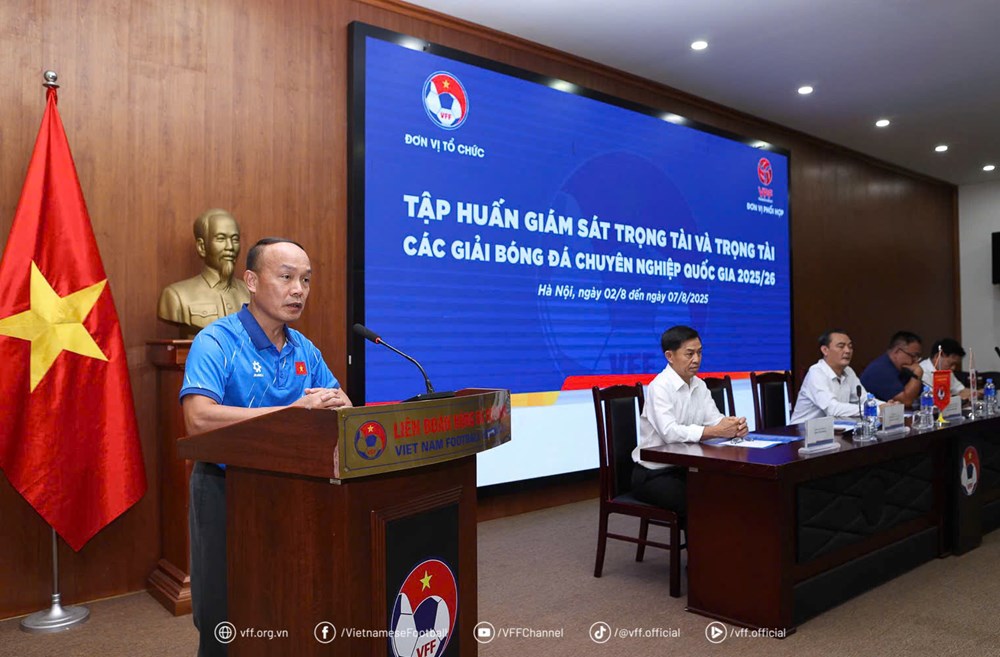 Khai mạc chương trình tập huấn giám sát, trọng tài các giải BĐCNQG 2025/26 - ảnh 2