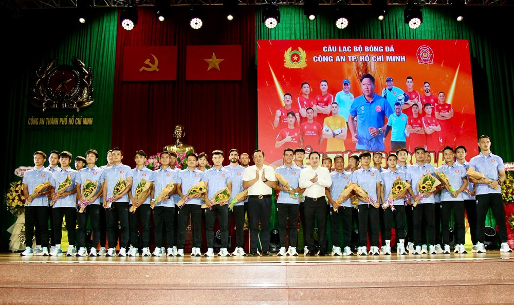 Cơ hội để bóng đá thành phố chuyển mình mạnh mẽ - ảnh 2