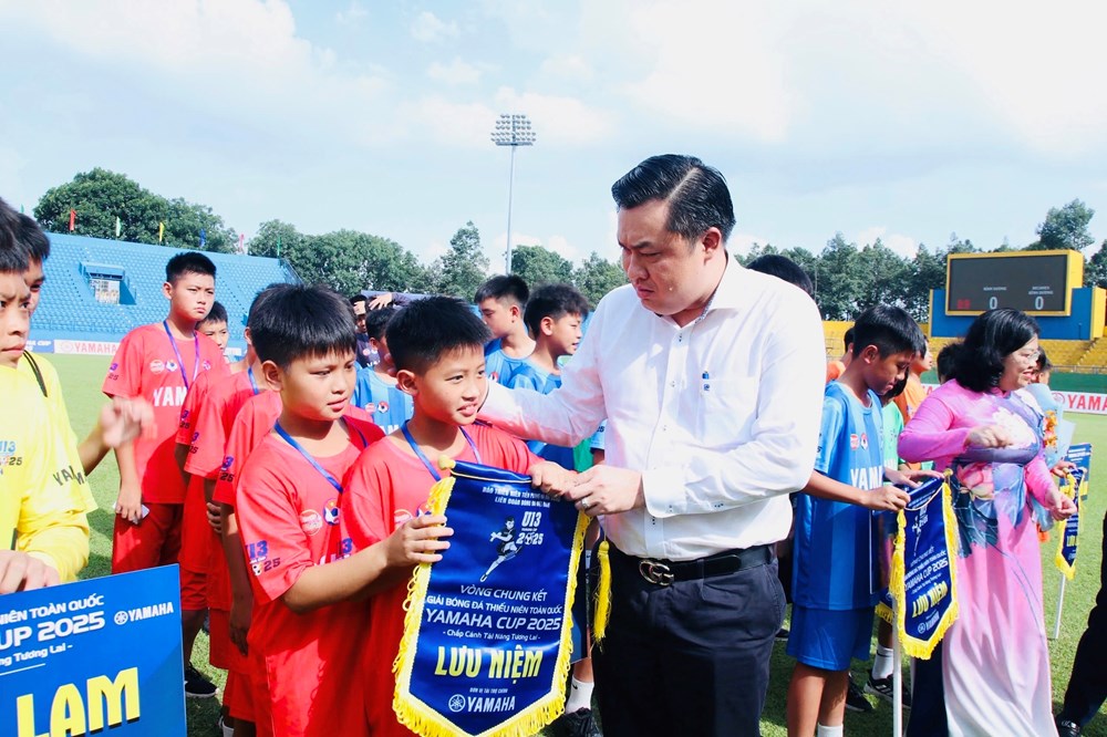 Cơ hội để bóng đá thành phố chuyển mình mạnh mẽ - ảnh 1