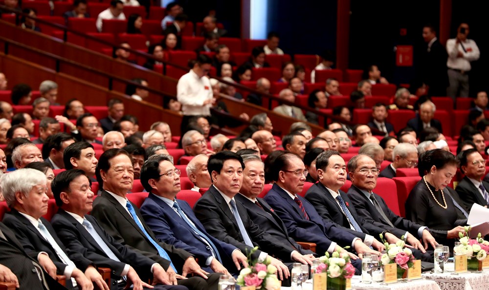 Tổng Bí thư Tô Lâm gặp mặt gần 2.000 đại biểu Quốc hội qua các thời kỳ - ảnh 2