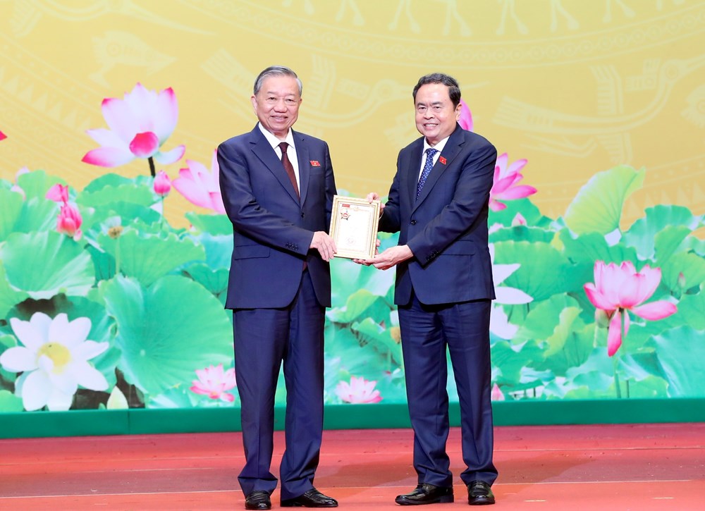 Quốc hội phải dám mở đường, dám sửa đường, dám quyết định những vấn đề khó, mới, chưa có tiền lệ - ảnh 7