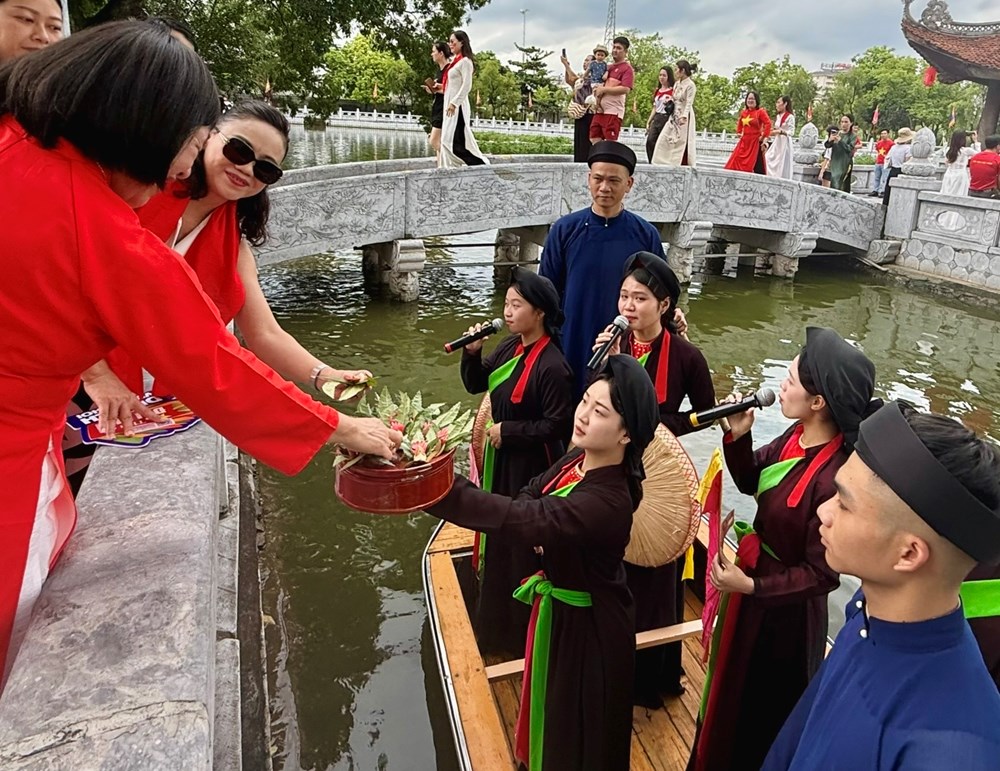 Khi nghệ thuật truyền thống “bước lên” tàu văn hoá “Hà Nội 5 cửa ô” - ảnh 3