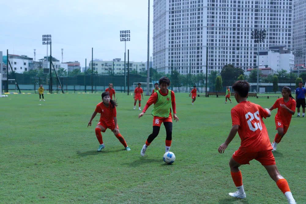 23 cầu thủ U17 nữ Việt Nam được chọn tham gia chương trình “Giấc mơ Bundesliga” - ảnh 1