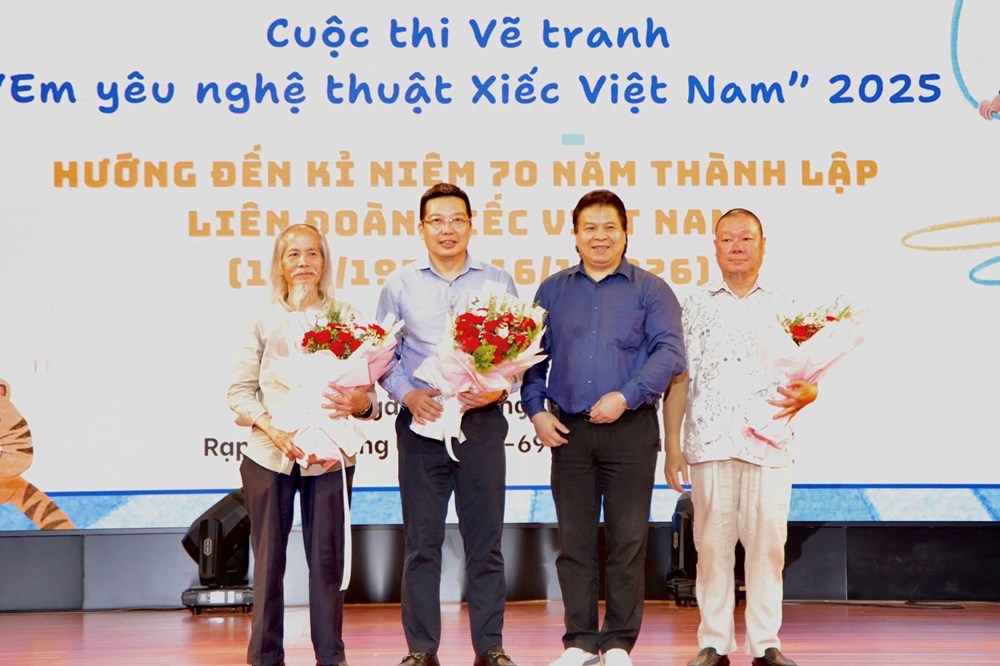 Trao giải cuộc thi vẽ tranh “Em yêu nghệ thuật xiếc Việt Nam 2025” - ảnh 3